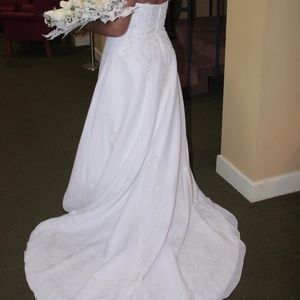 Wedding dress
